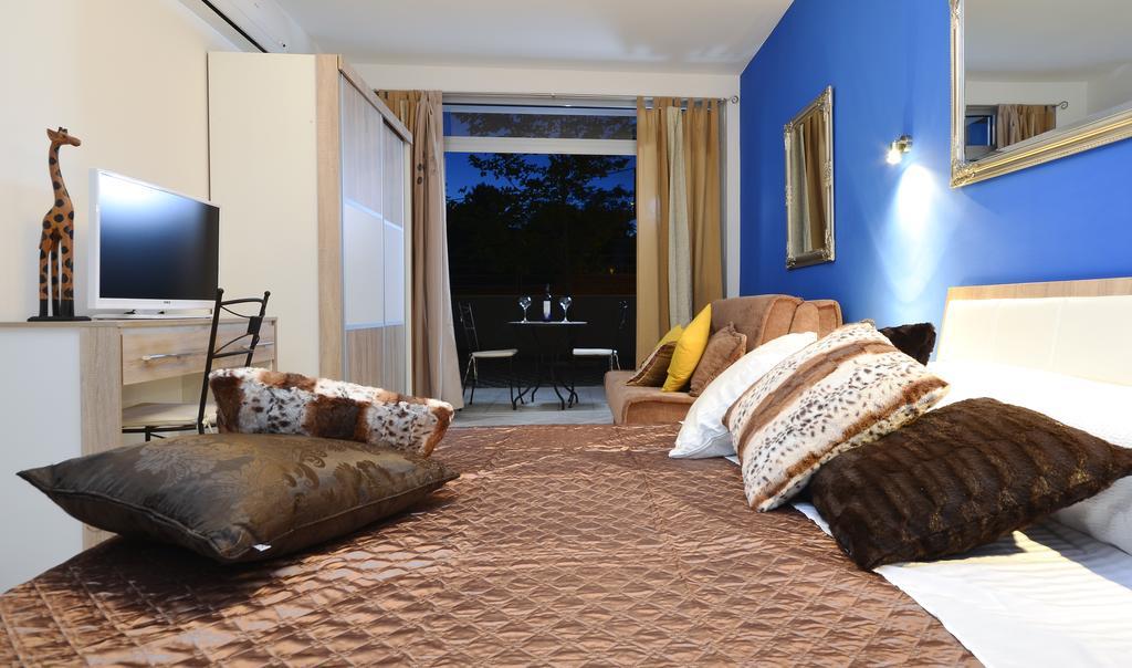 Francesca Apartment